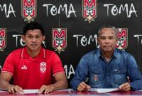 1769533705386-malut-united-resmi-memperkenalkan-rizky-pellu-sebagai-rekrutan-anyar-mereka-di-putaran-kedua-super-league-20252026-1769516219487_169